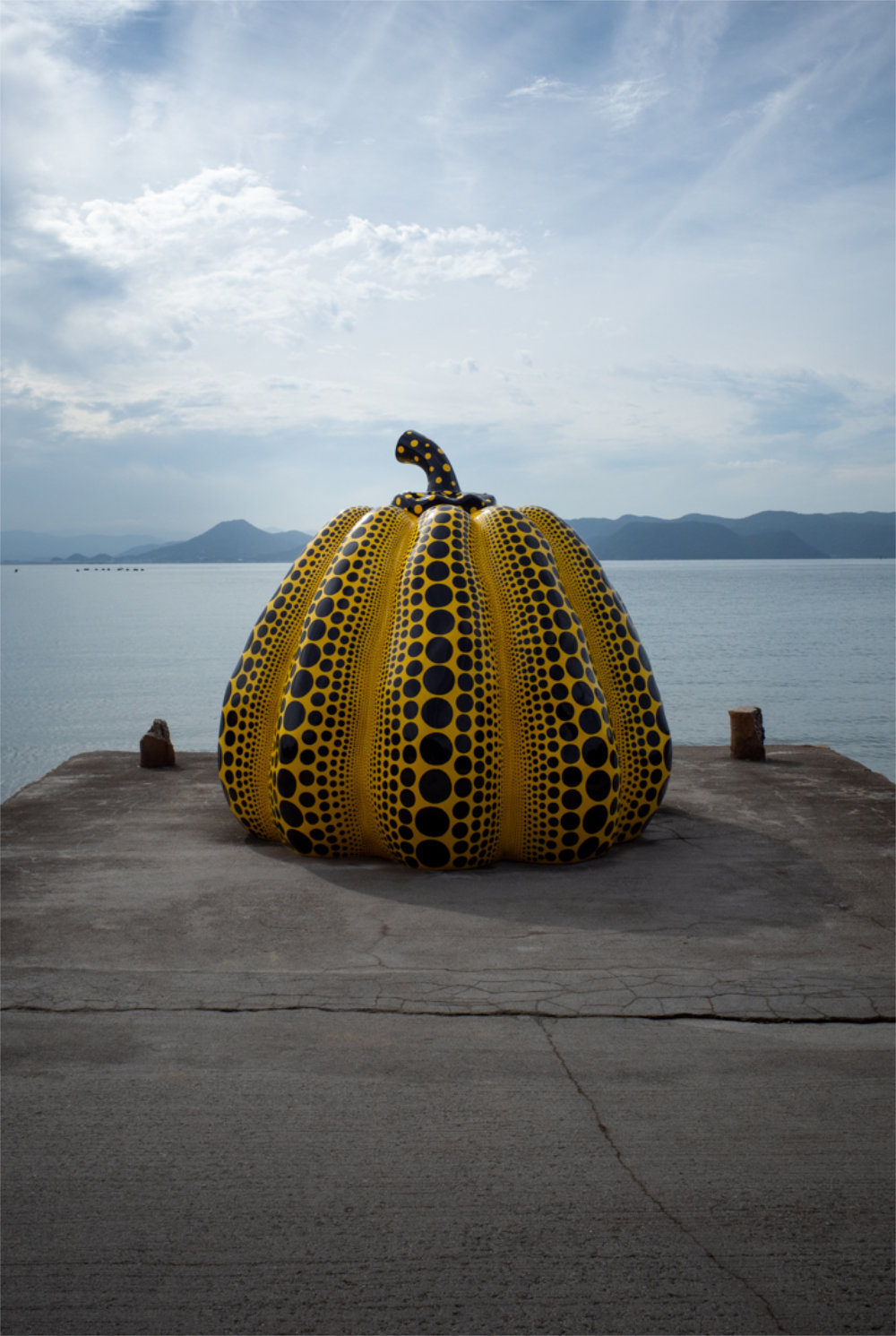 Yayoi_Yellow_Pumpkin